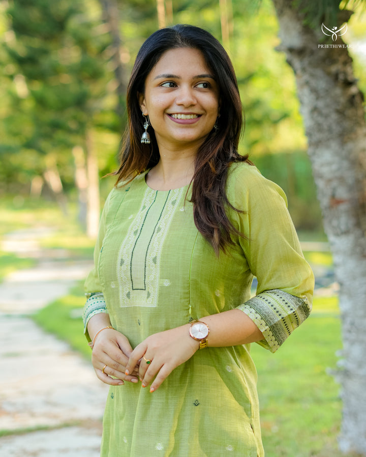 Amaira Maternity Dress