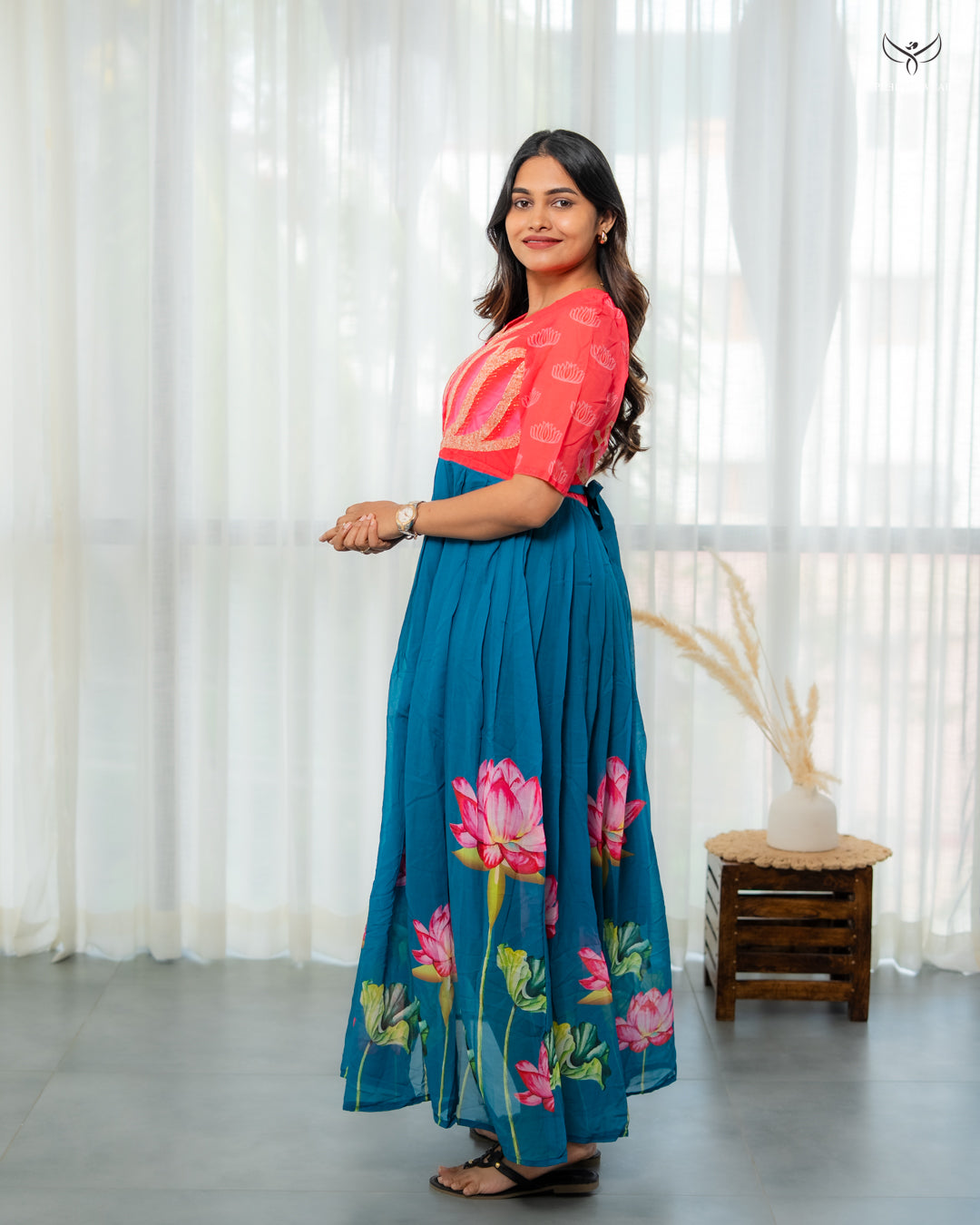 Lalitha2 Maternity Dress with center Zip