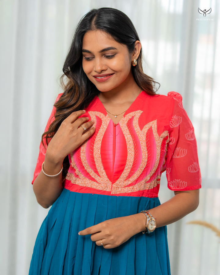 Lalitha2 Maternity Dress with center Zip