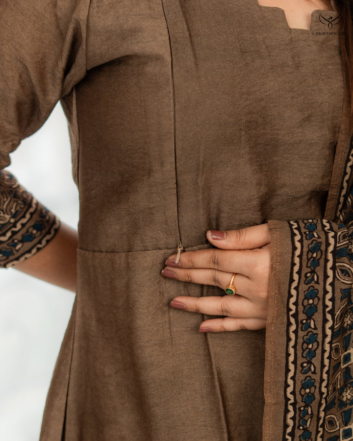 Blessy3 Maternity Dress