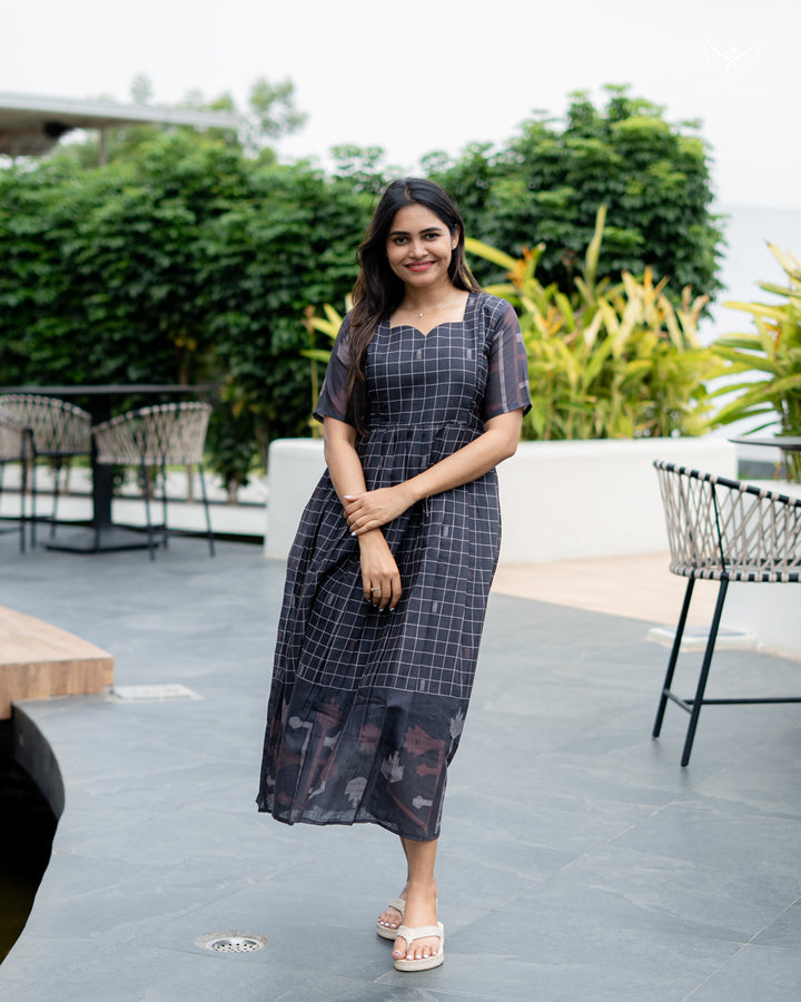 Sujana Maternity Dress