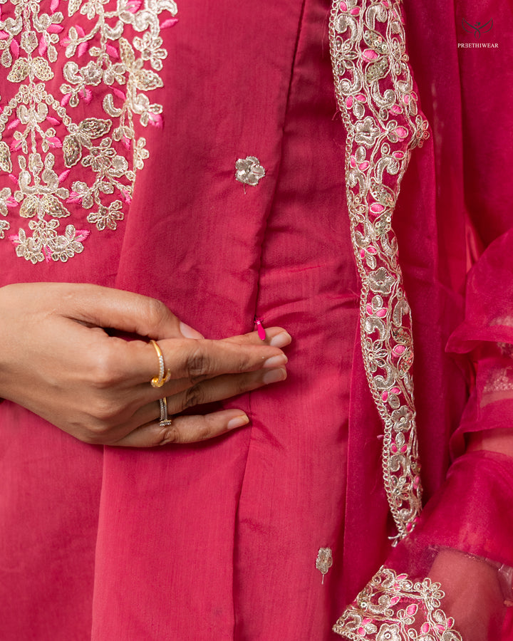 Pritika  Maternity  Kurthi