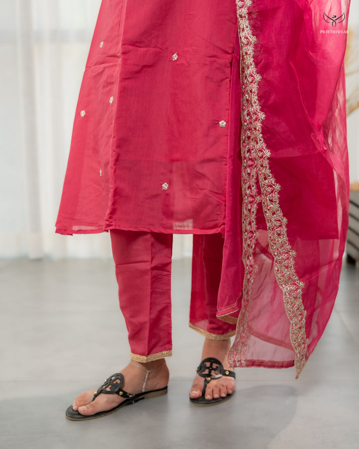 Pritika  Maternity  Kurthi