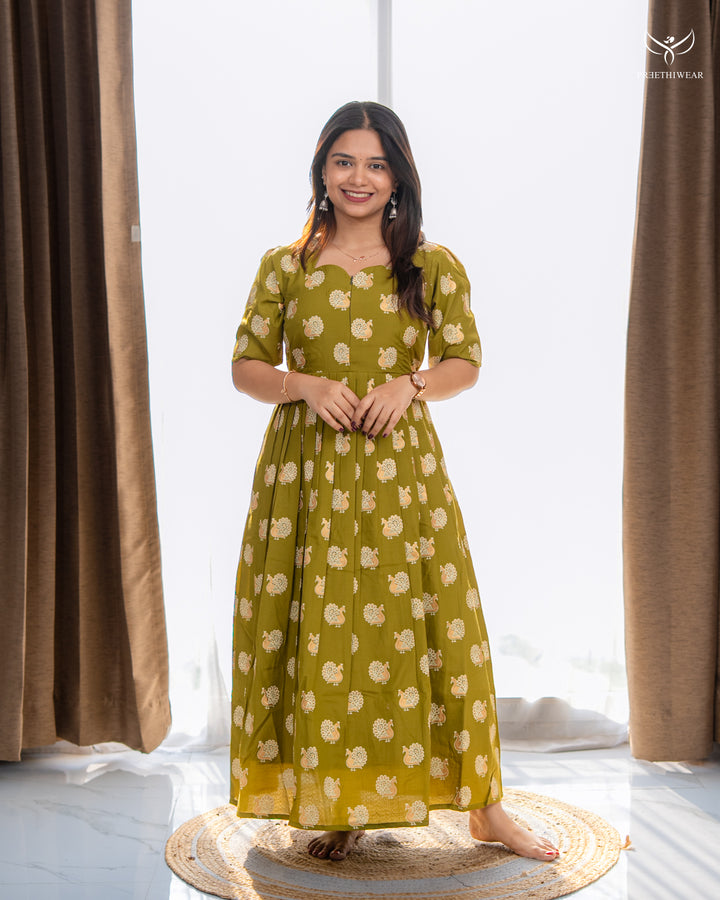 Anaya Maternity Dress with center Zip