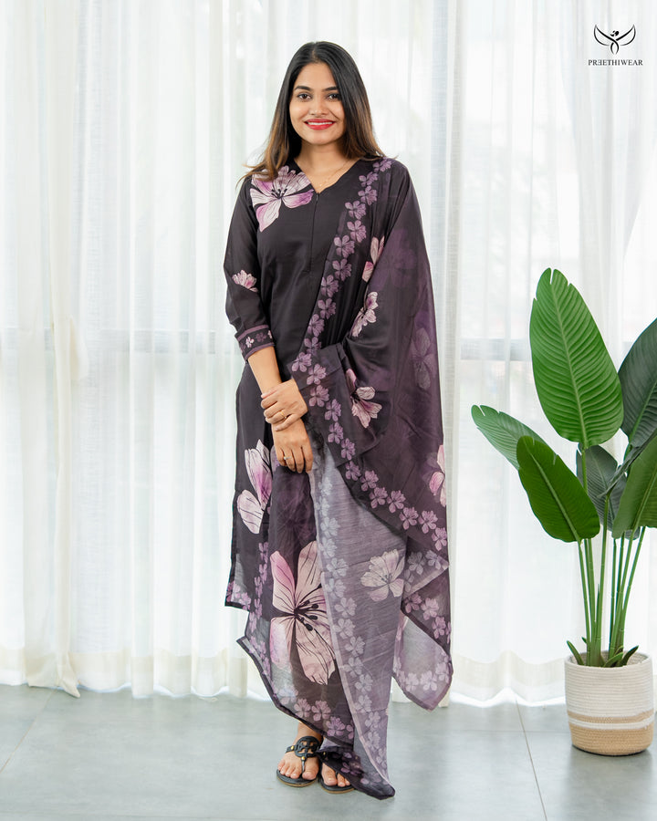 Suju Maternity Dress with center Zip