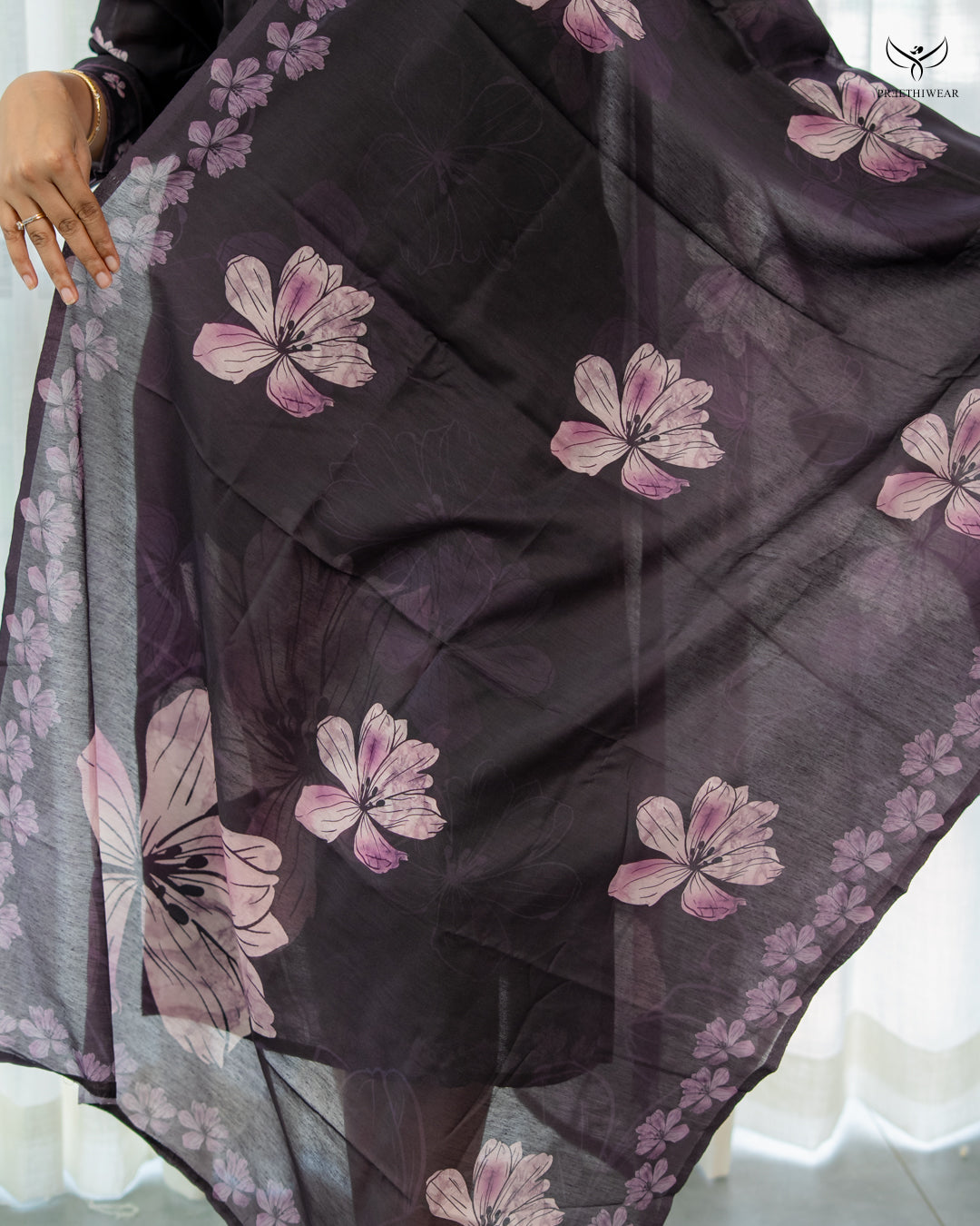 Suju Maternity Dress with center Zip