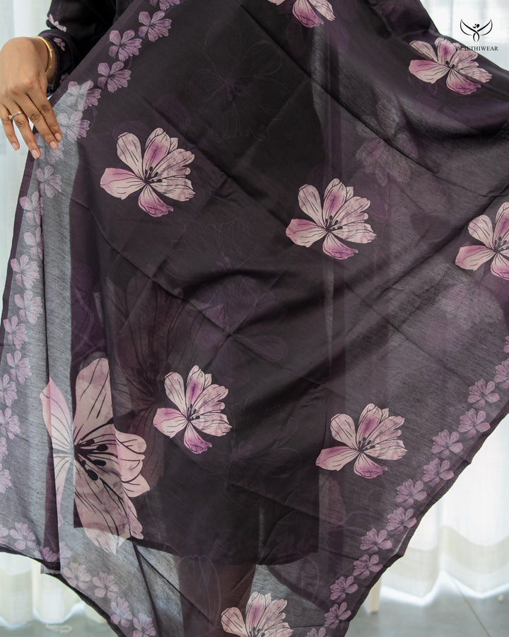 Suju Maternity Dress with center Zip