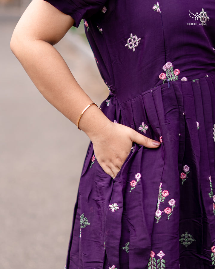 Varanya  Maternity Dress