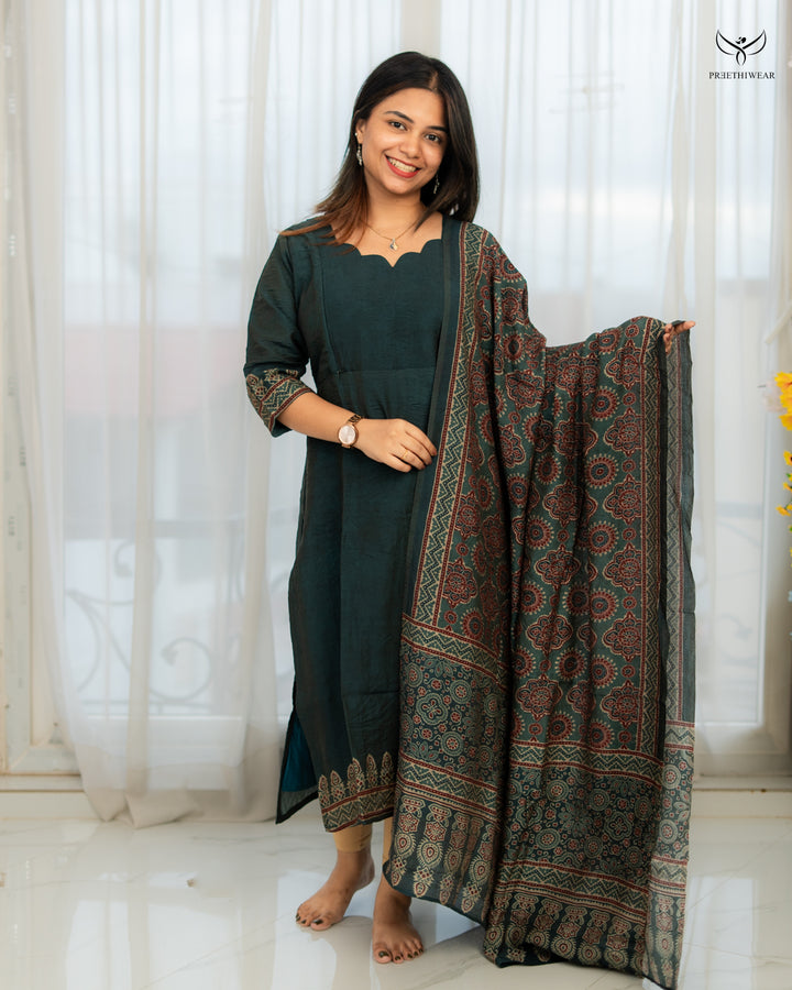 Lena Maternity Dress - The Maternity Store by Preethiwear