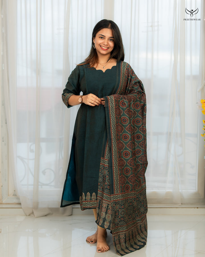 Lena Maternity Dress - view 5 - The Maternity Store by Preethiwear