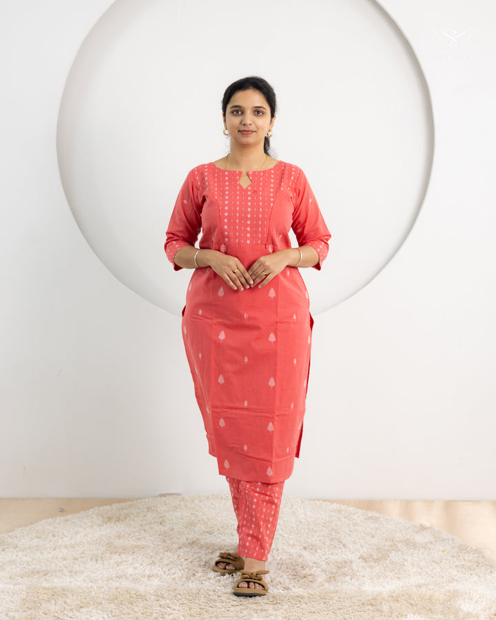 Dinisha Maternity Kurthi