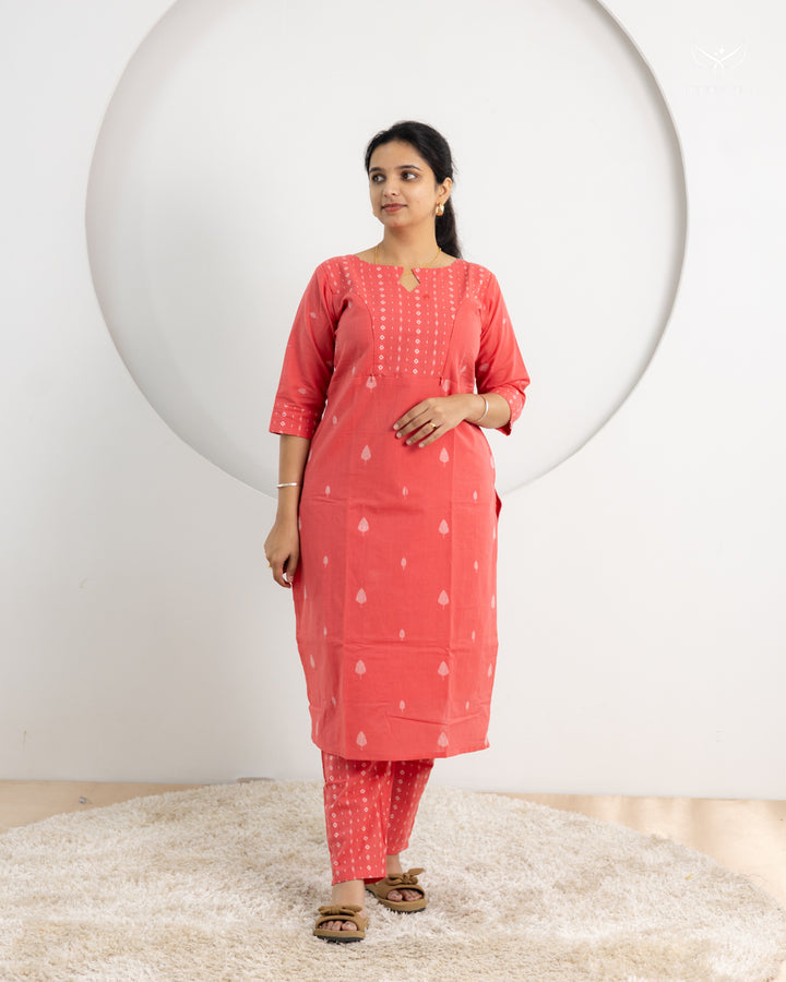 Dinisha Maternity Kurthi