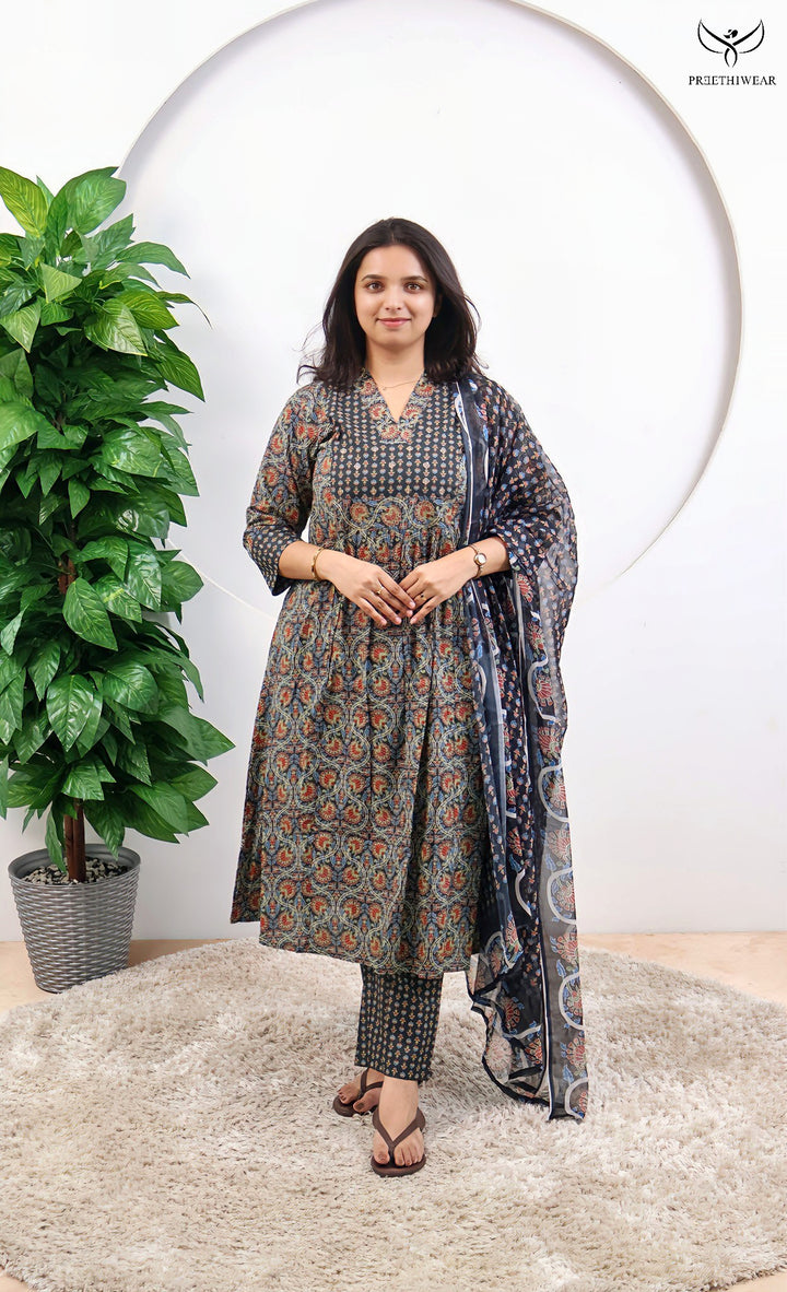 Kirtika Straight kurthi  (Non-maternity)
