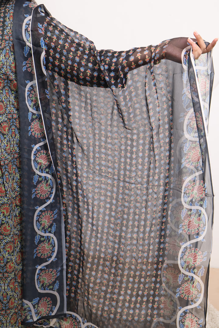 Kirtika Straight kurthi  (Non-maternity)