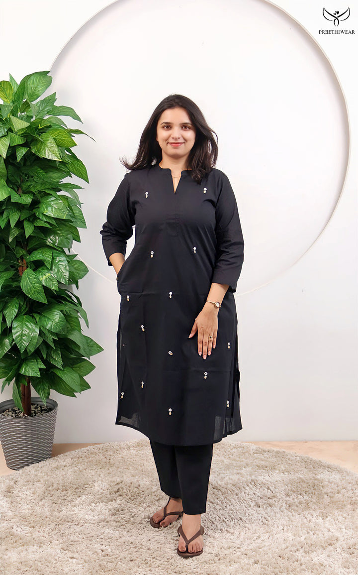 Akhila Straight kurthi  (Non-maternity)