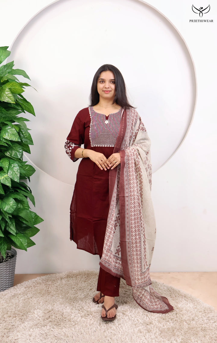 Dhaarani Straight kurthi  (Non-maternity)
