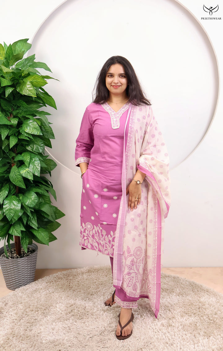 Sharon Straight kurthi  (Non-maternity)