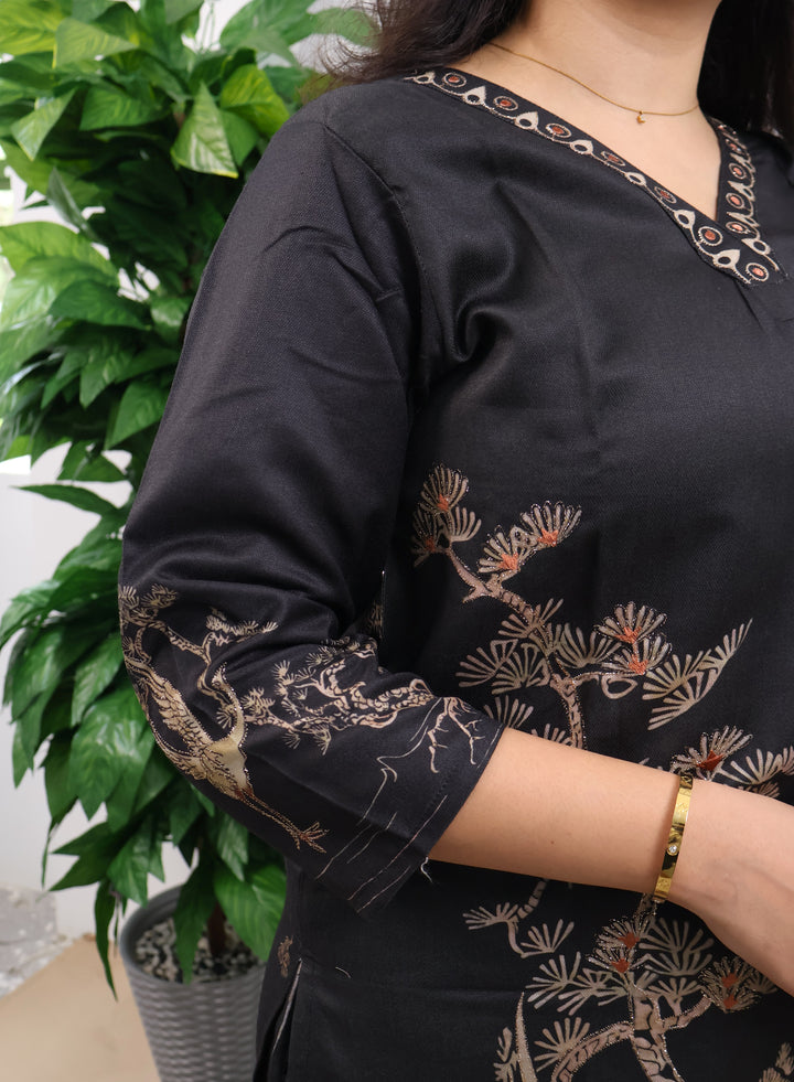 Sowmiya Straight kurthi  (Non-maternity)