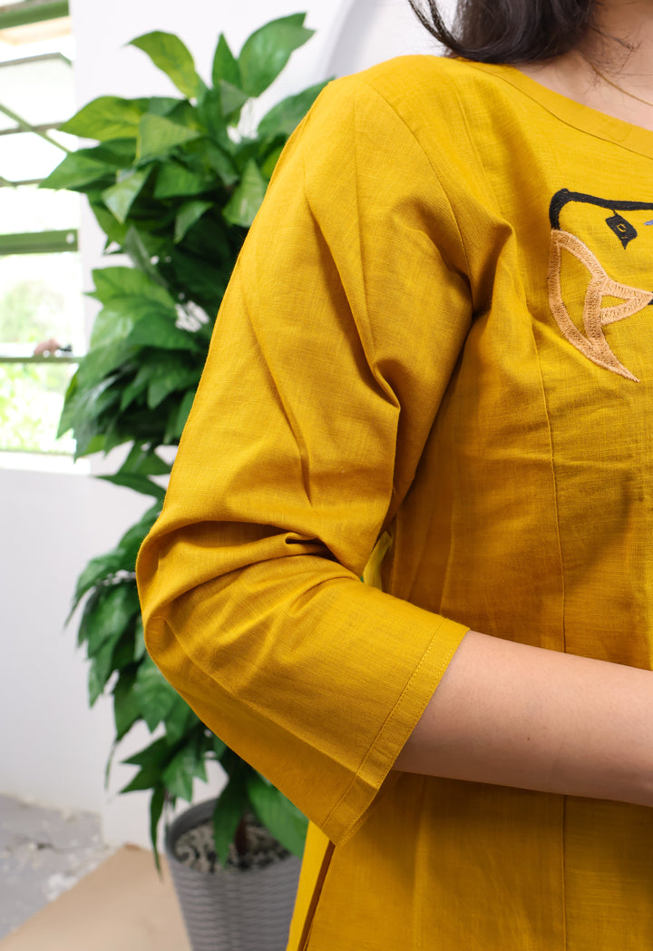 Iniyaa Straight kurthi  (Non-maternity)