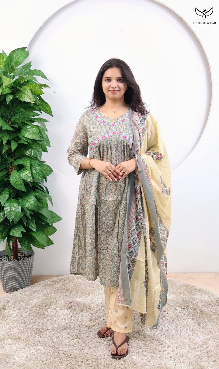 Stella Straight kurthi  (Non-maternity)