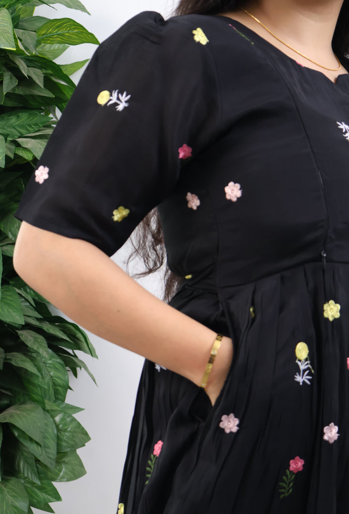 Nirubha Maternity Dress