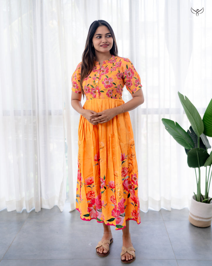 Sarini Maternity Dress with center Button  (PREORDER-OCT27)