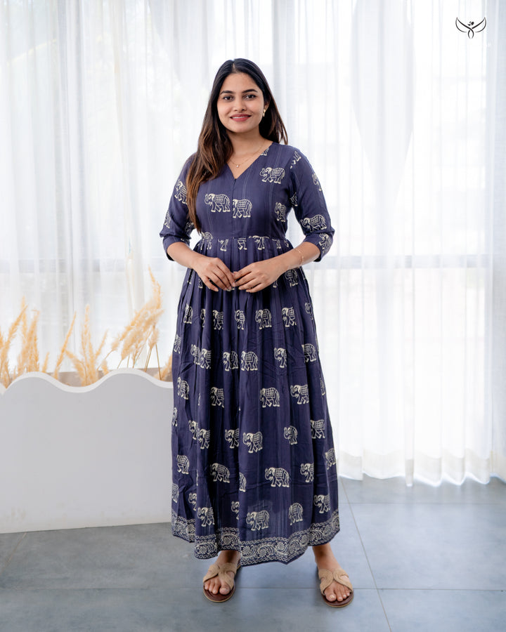 Yashvi Maternity Dress with center zip