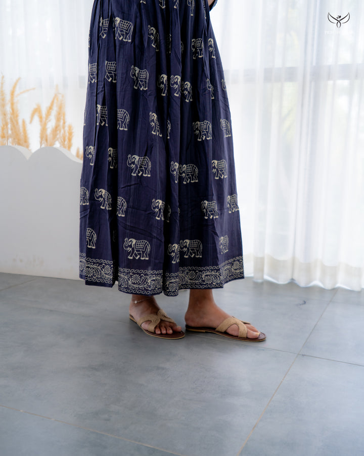 Yashvi Maternity Dress with center zip