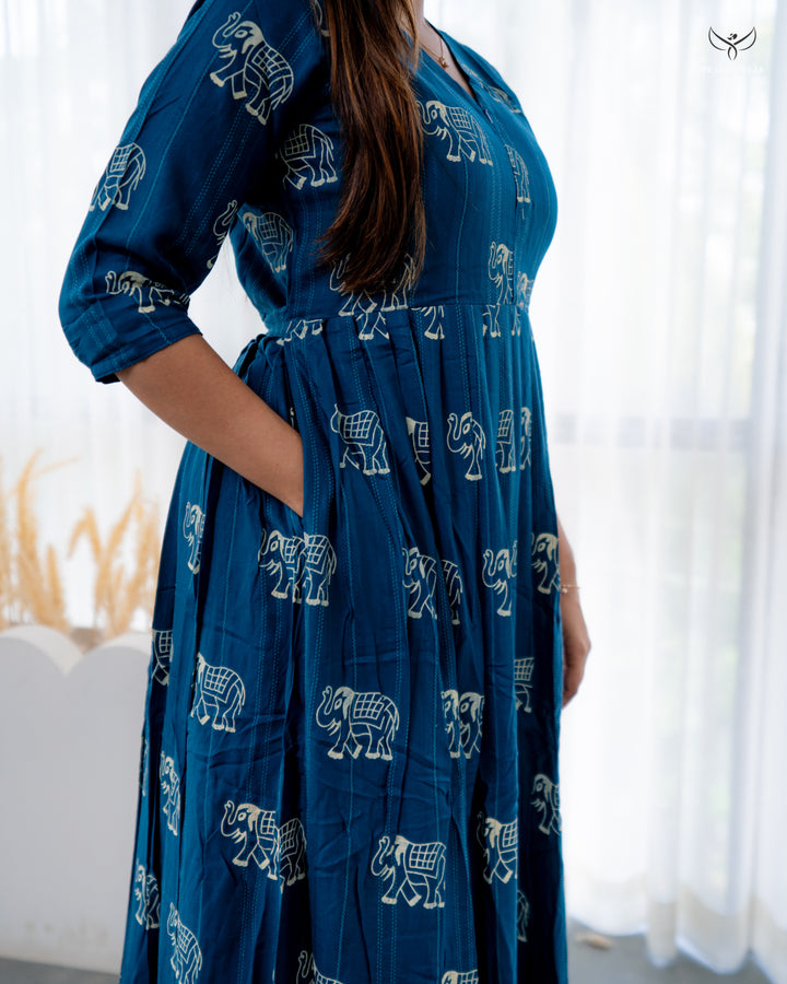 Romila Maternity Dress with center zip
