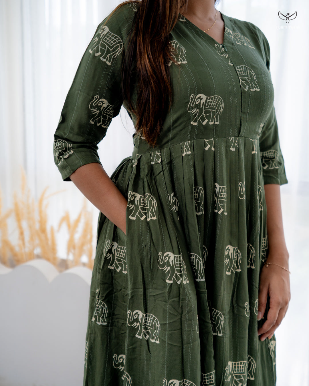 Arvitha Maternity Dress with center zip