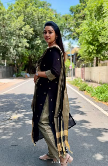 Renju Maternity Kurthi