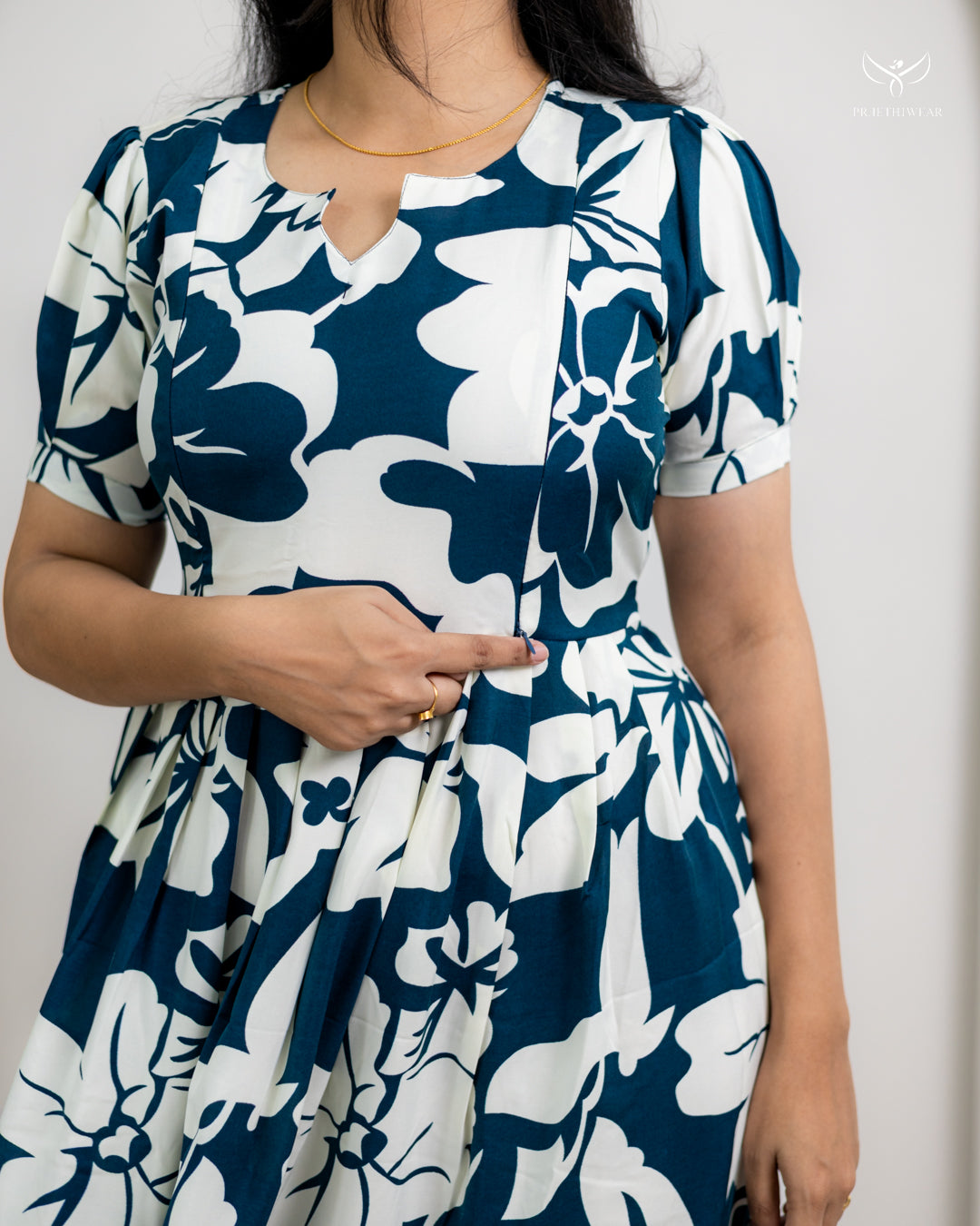 Veni1 Maternity Dress