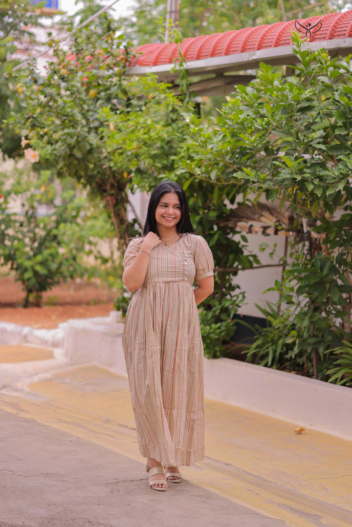 Harshitha Maternity Dress with center Zip
