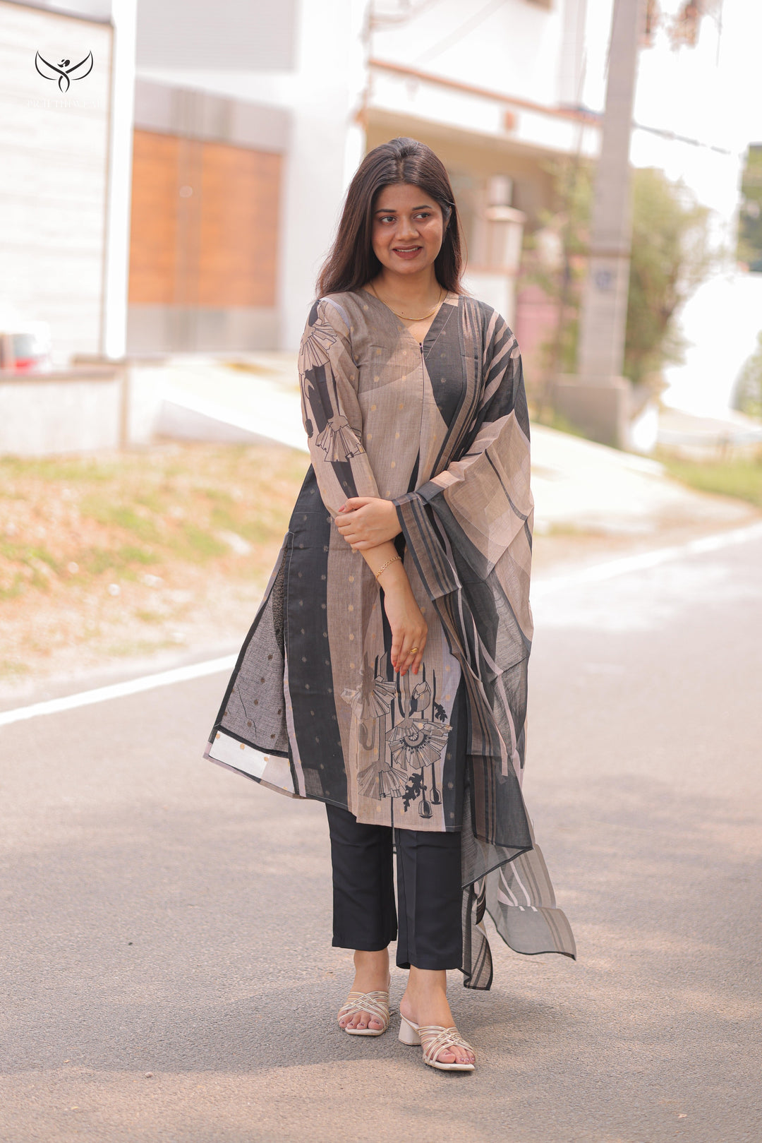 Meha Maternity Dress with center Zip