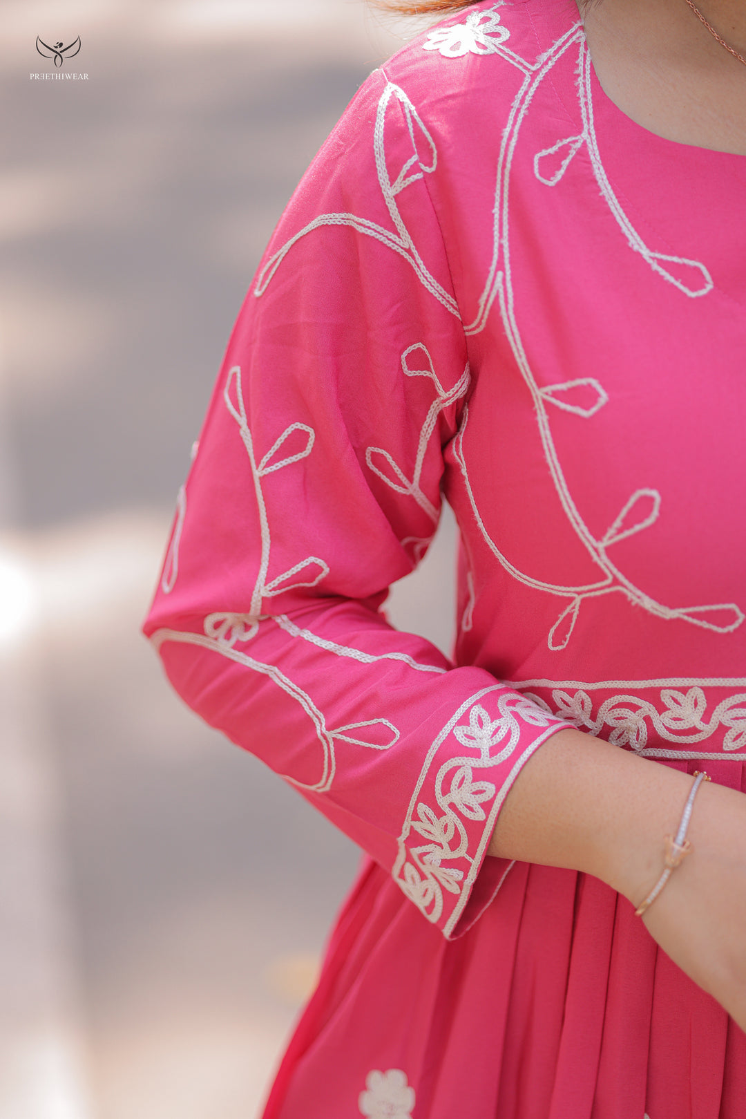 Sayuri  Maternity Dress with center Zip