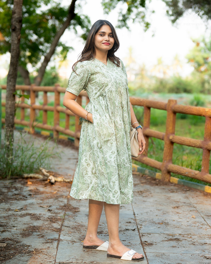Dharani Maternity Dress with center zip