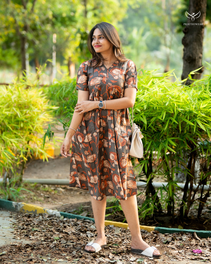 Anitha Maternity Dress with center zip
