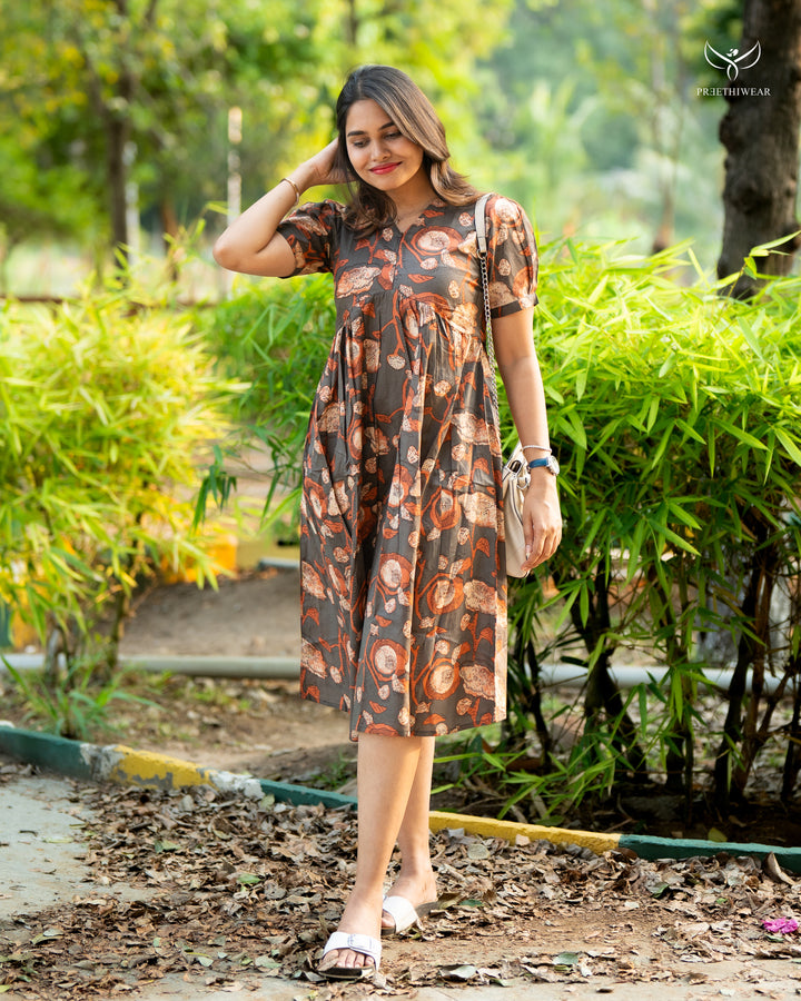 Anitha Maternity Dress with center zip