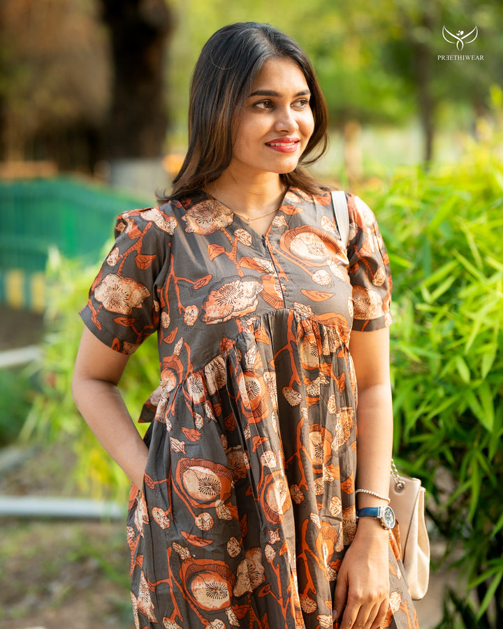 Anitha Maternity Dress with center zip
