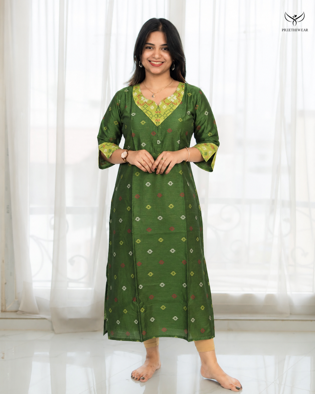 Vedhika Maternity Dress with center Zip